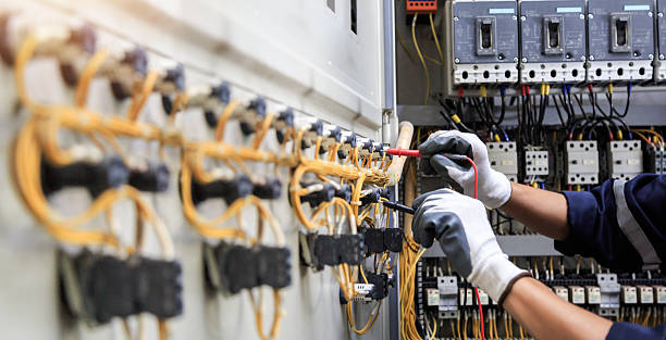 Professional Electrician technician working in Wilmer, TX